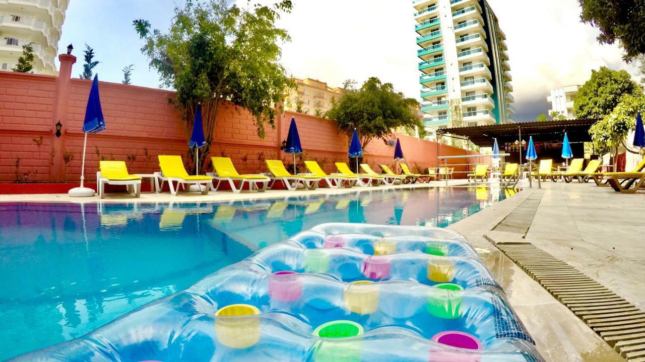 Flamingo Beach & Suite Mahmutlar Exterior foto